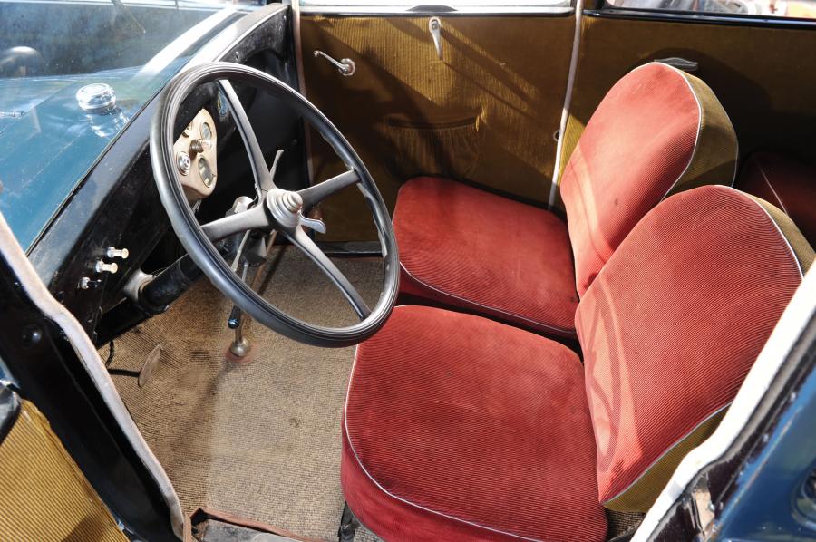  Ford Model A Tudor Sedan 1928 года  (фото 5 из 9)